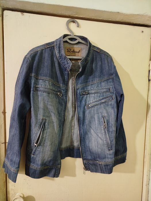 Продам джинсовые куртки.