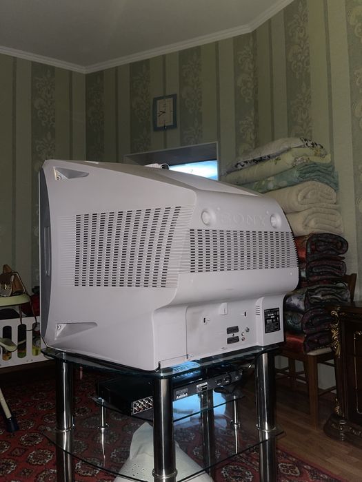 Телевизор Sony.