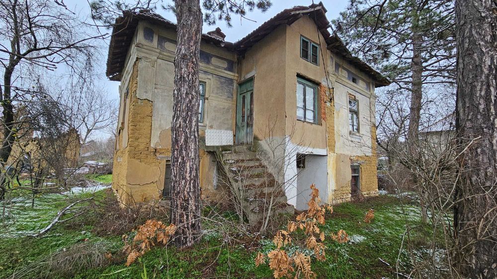 Къща в село Девенци