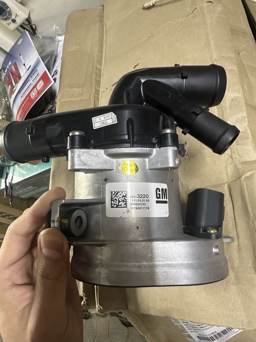 Водяной насос помпа Equinox malibu captiva tracker monza onix orlando