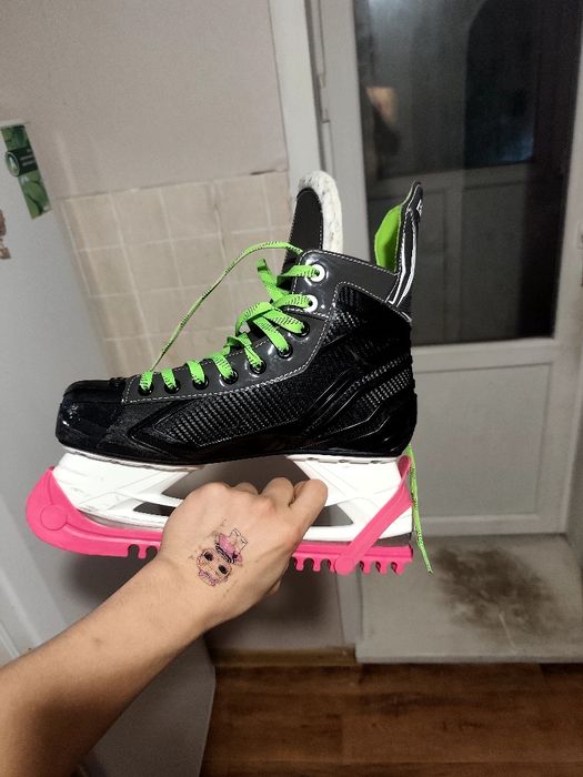 Коньки Bauer продаю