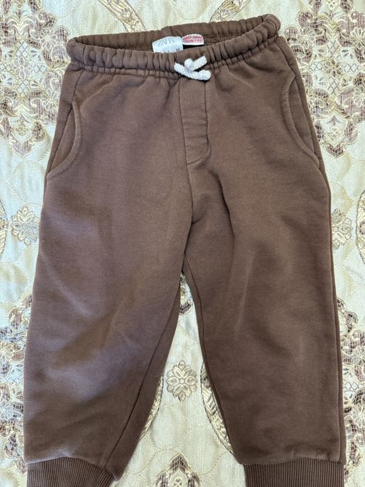 Продам костюм Zara детский