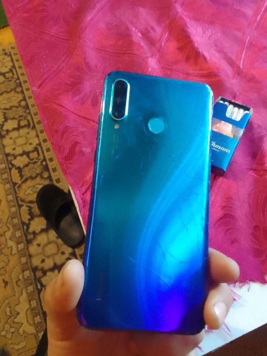 Продам сматртфон Huawei P30 Lite