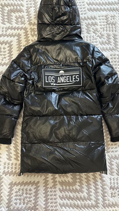 Продам весенние и зимние куртки