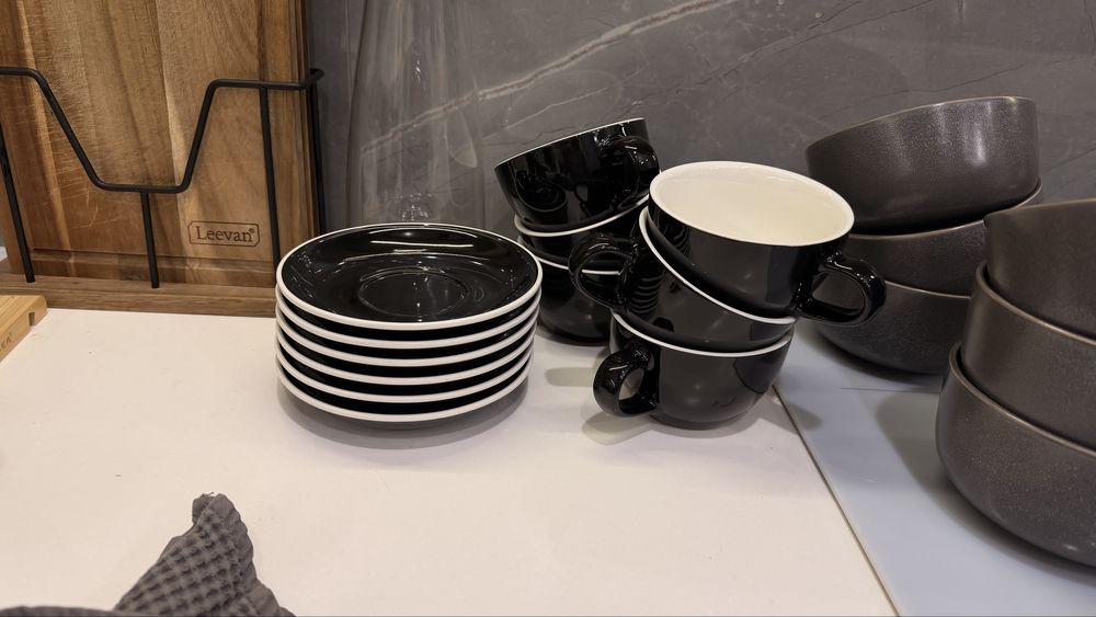 Продам набор посуды на 6 персон