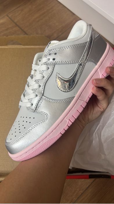 Кроссовки любые по 15к