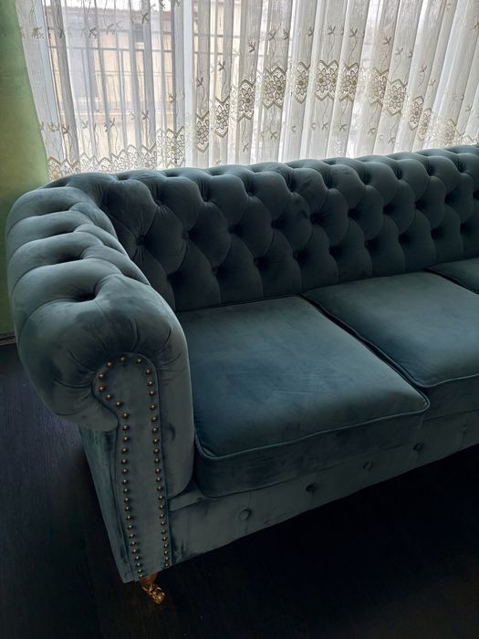 De vânzare: Canapea Chesterfield, 3 locuri