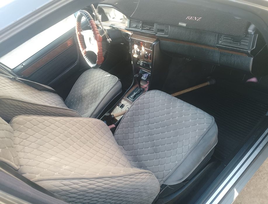 Мерседес бенс 124