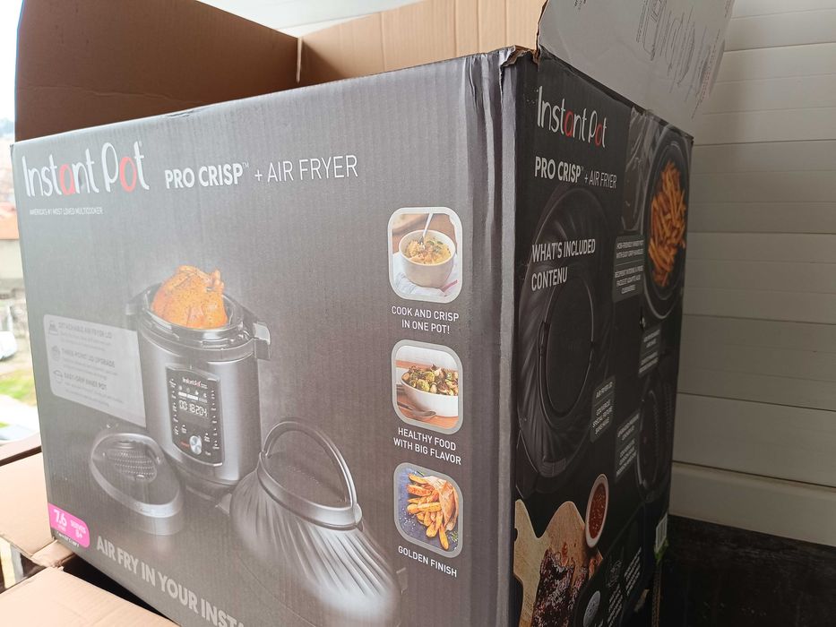 Мултикукър Instant Pot PRO CRISP + AIR FRYER 11 в 1
