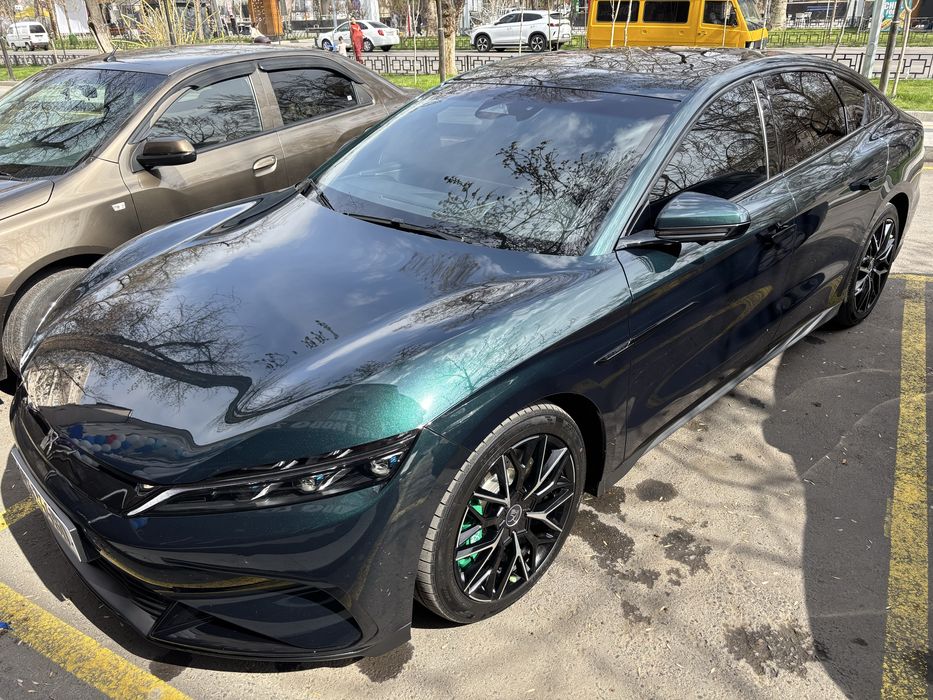 Продается BYD HAN лиситед эдишн,самая фулловая,3,9секунд до 100