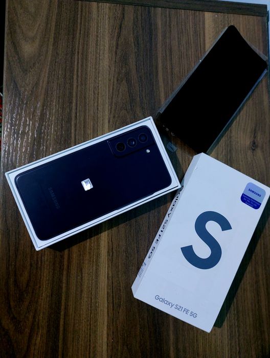 Продам или обменяю Samsung S21FE