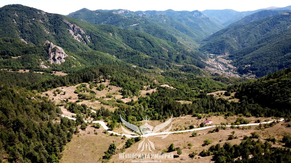 Продава се Парцел в с. Борово, Област Пловдив - 8188 кв.м за 10 €/кв.м - Снимка #8