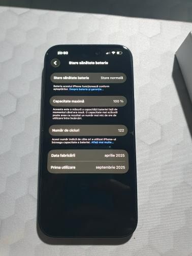 iPhone 15 256GB Negru – Baterie 100% – Cutie – Stare Excelentă