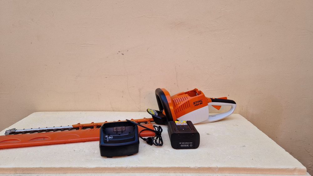 Foarfeca gard viu Stihl HSA 86