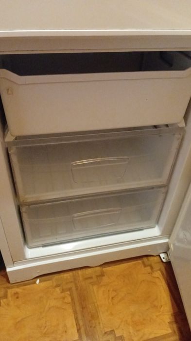 Продам холодильник,,Индезит,,