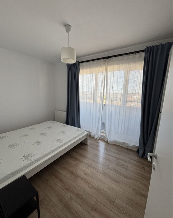Inchiriez apartament 2 camere langa mall Coresi