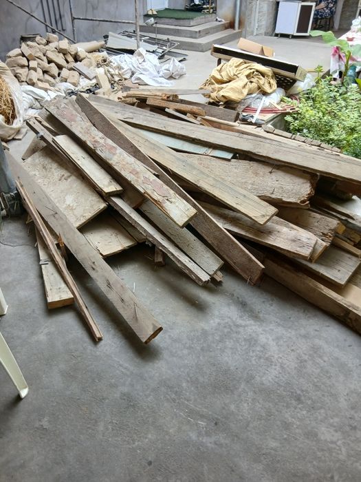 Дрова из досок сухие