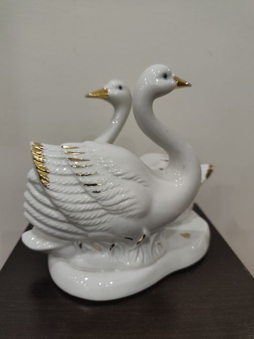 Голяма испанска порцеланова фигура Лебеди – Porcelanas M. Requena
