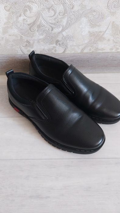 Продам осеннюю обувь 37 размер