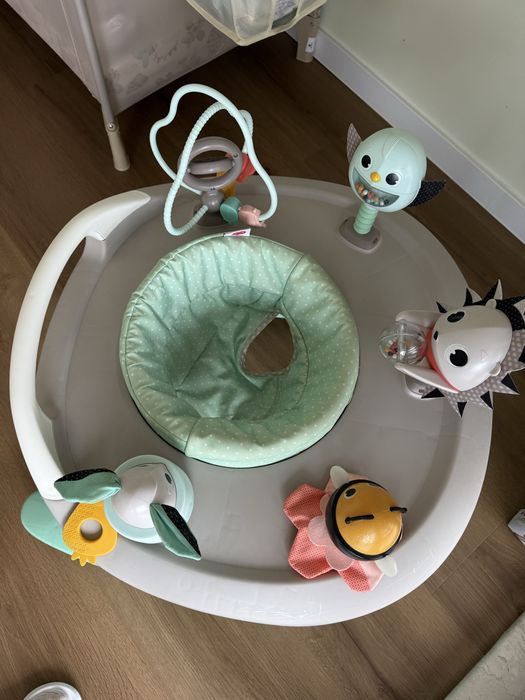 Tiny love 4 в 1 проходилка/мобилен център за игра