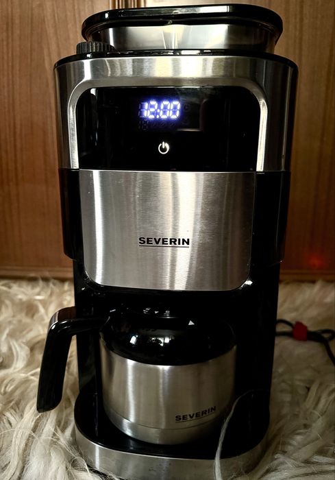 Кафемашина Severin, KA 4814, 1000W, 1.25L, 8 чаши, Черен/Сребрист