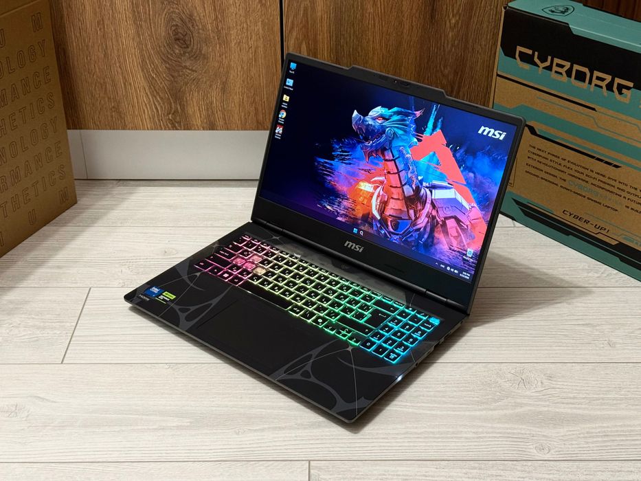 15.6 144hz/RTX 5060 8GB / i7 240H / 16GB/ НОВ Гаранция / RGB/ CYBORG MSI