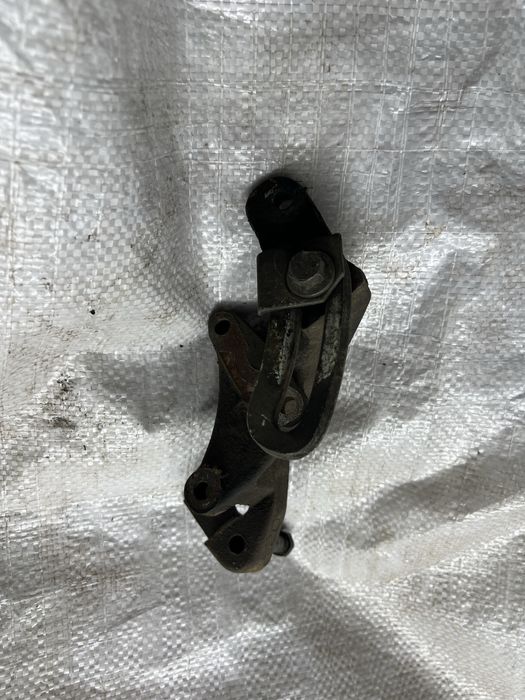 Кранштейн гура 4216