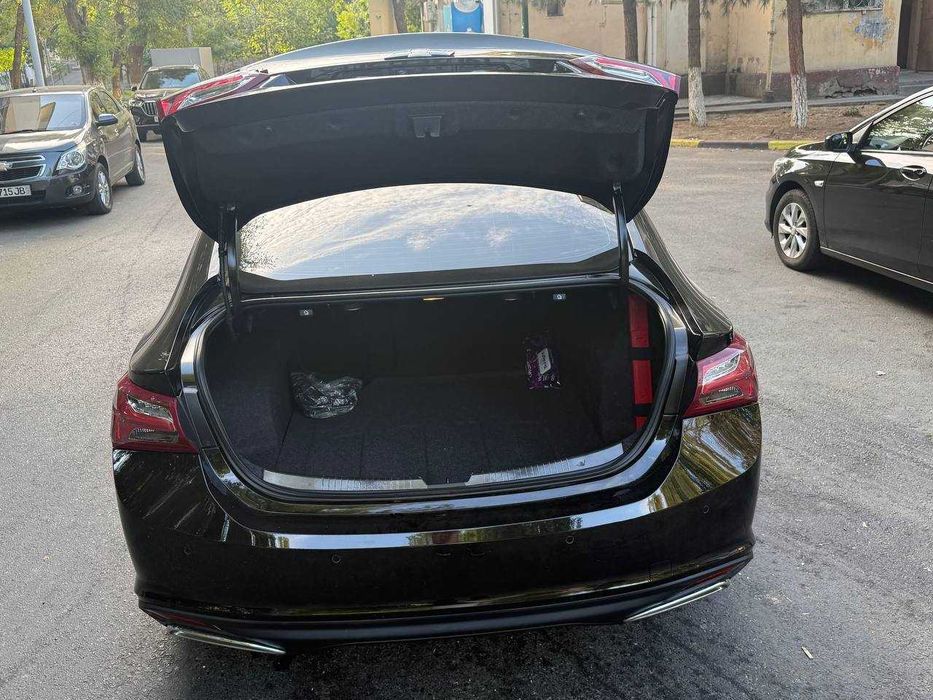 Malibu 2 XL qora top toza 2023 yil