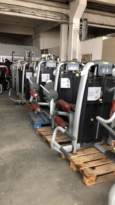 Sala fitness completa technogym