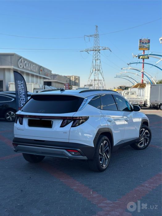 Hyundai Tucson High-Tech 3000 км