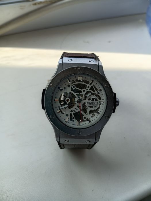 Часы Hublot пакупал за 20 к прошлом году