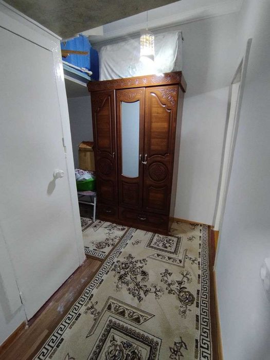 Guliston  shahar 4-mavze da kvartira sotiladi