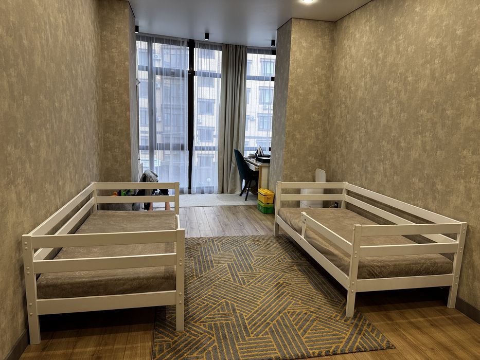 Две кровати 90*180