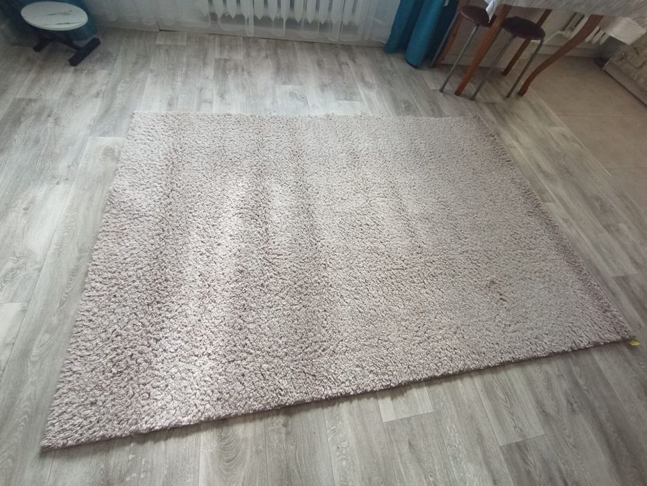 Продам ковер размер 160 на 230
