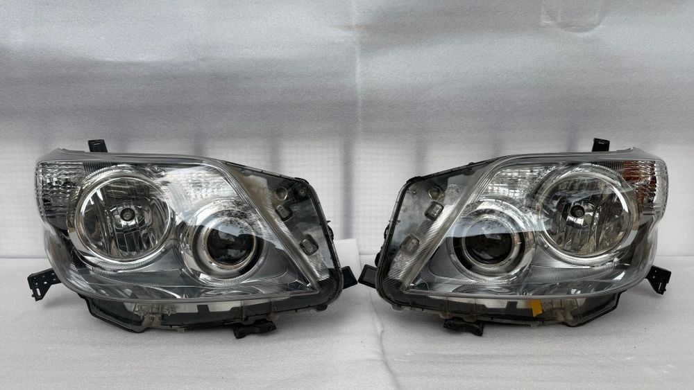 Фары на Toyota Prado 150