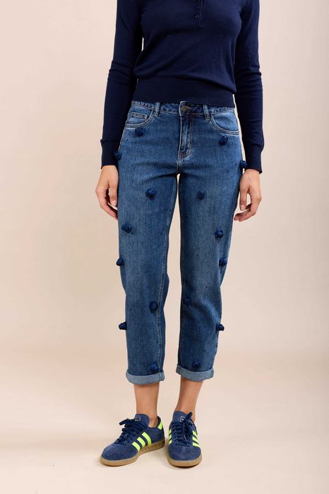 Дънки със сини  рози