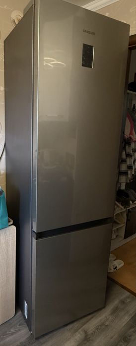 Холодильник  Samsung RB38T7762SA.