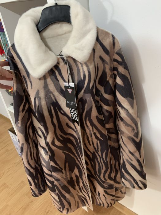Guess palton dama, de blana, reversibil