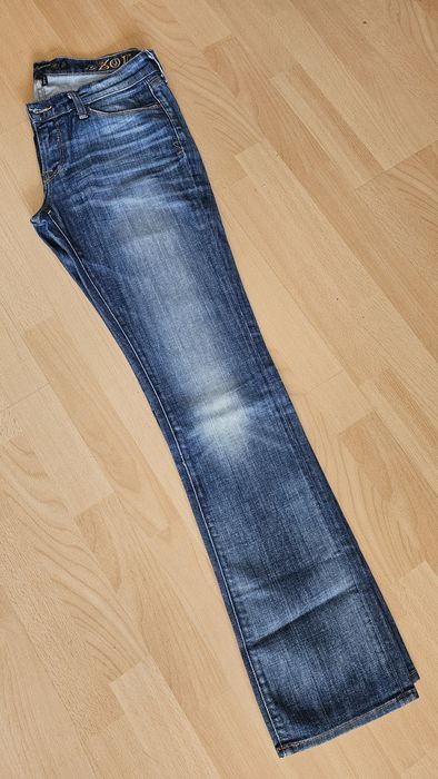 Джинсы новые, 29 р.