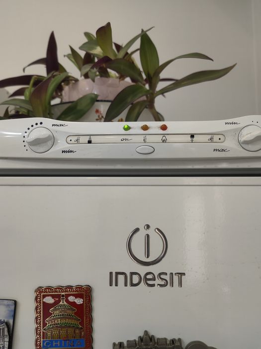 холодильник indesit