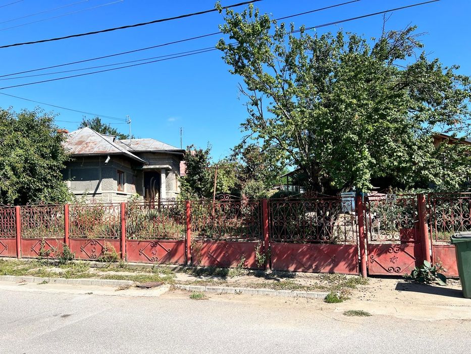 casa aproape de oras teren 1100mp