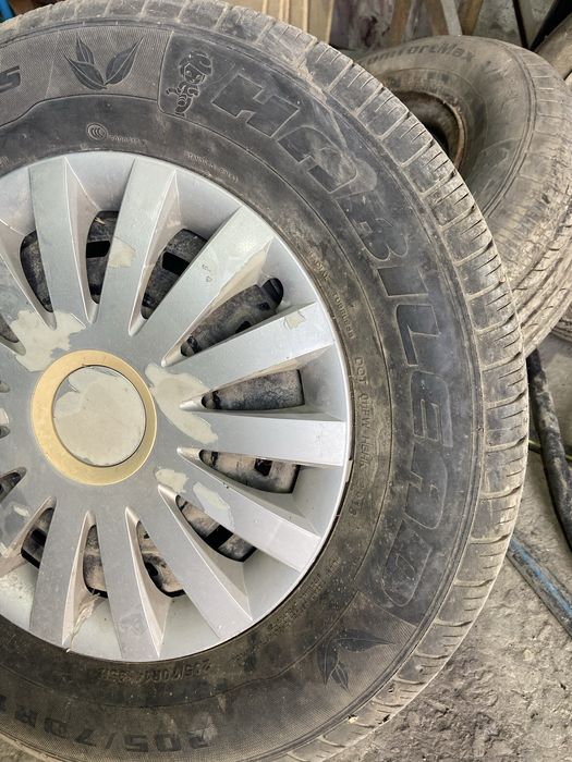 Продам балоны 205/70 R 14 в отличном состоянии