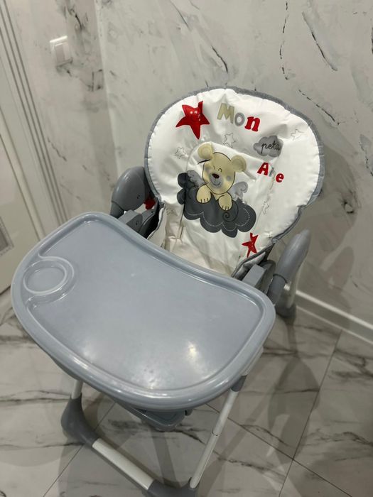 Детский стульчик для кормления