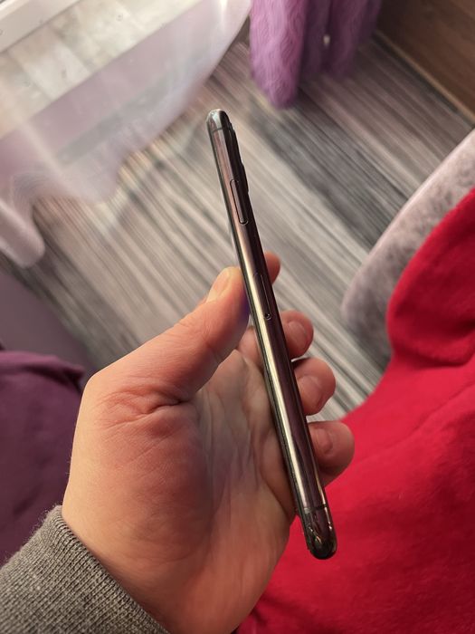 Vand iphone 11 pro max 256gb ca nou!