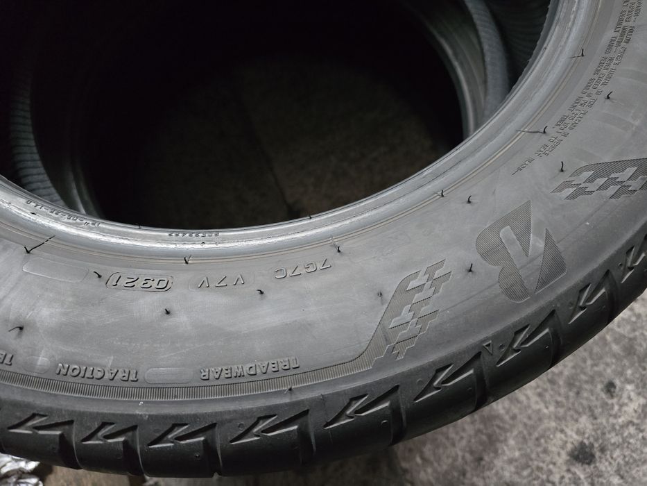 Bridgestone 235/55 R18 100V vară