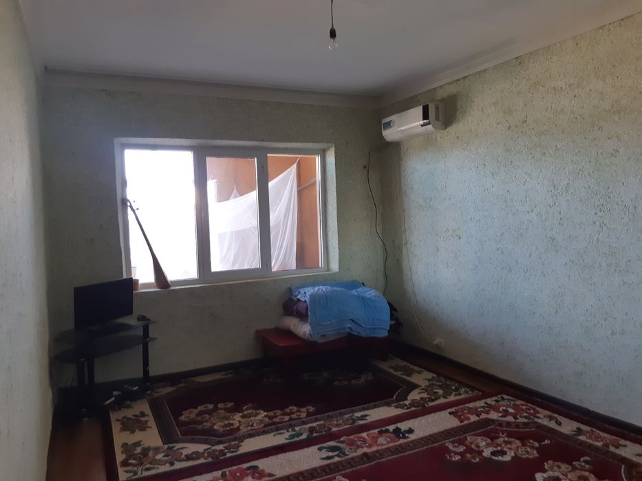 Квартира сотилад Термез центрдан 4этажка 3 хоналик