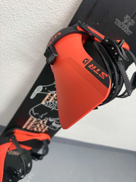 placa snowboard rome artifact L153cm