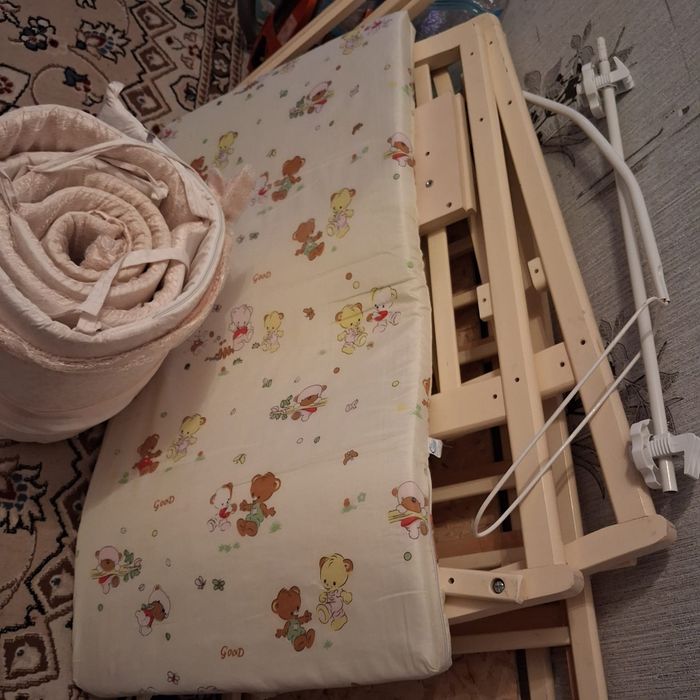 Детская кроватка