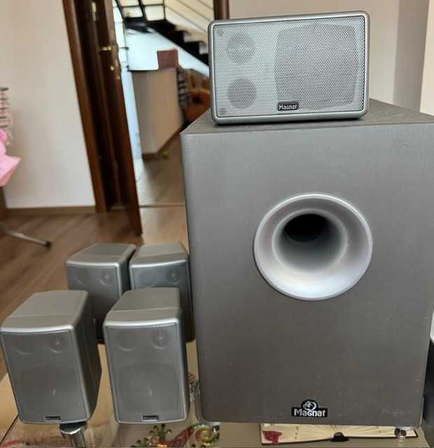 DVD Panasonic RV32 + receptor audio video Panasonic SA-HE70 + Boxe Magnat (5 +1 subwoofer)