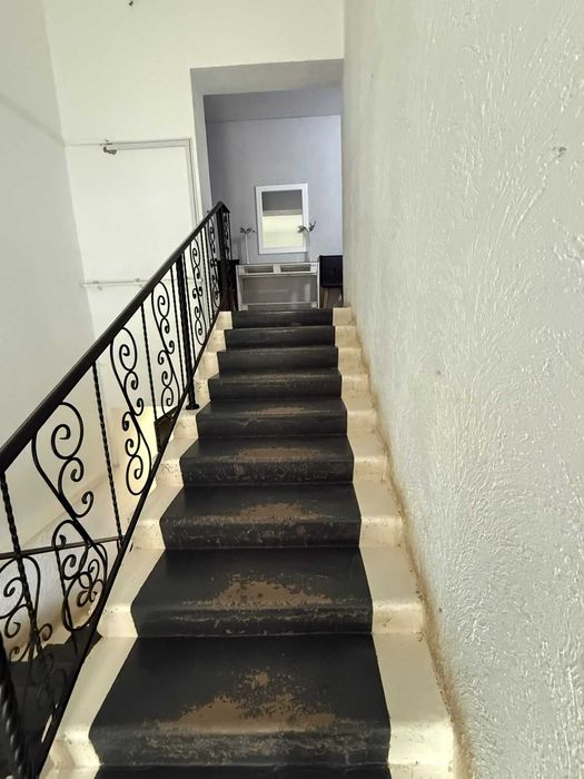 Продается  коммерческая недвижмость  4 мкр